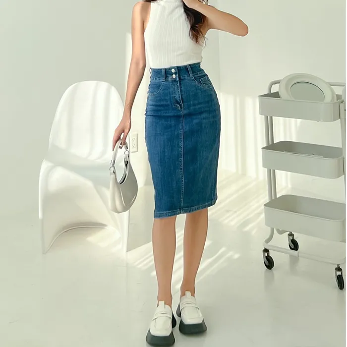 12 cách phối đồ với chân váy jean bò đẹp 