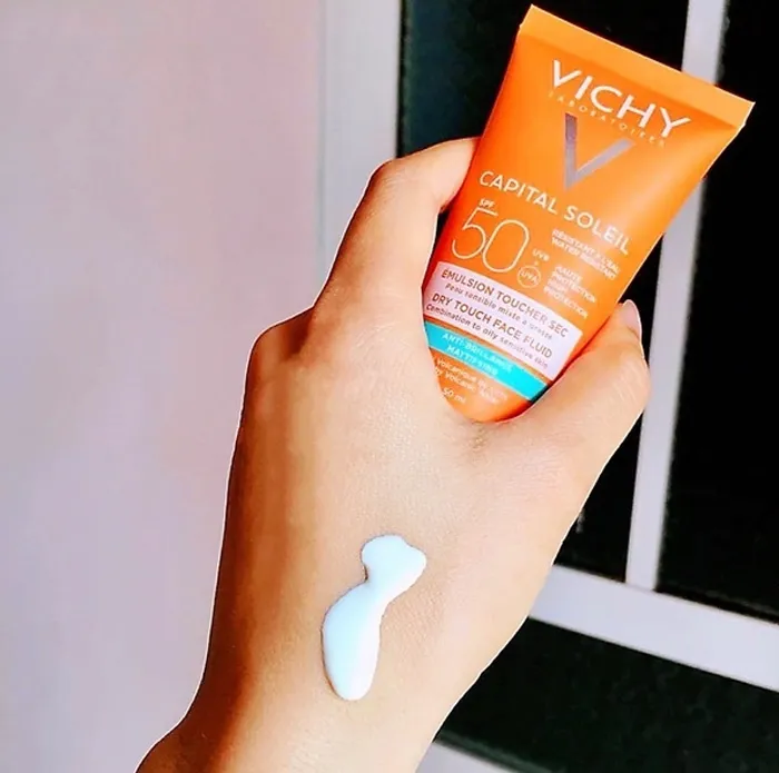 Top 10 kem chống nắng không chứa dầu chất lượng tốt cho mọi làn da