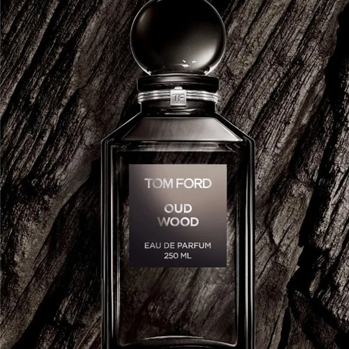 Top 10 chai nước hoa hương gỗ cay nồng, thu hút hiện nay - 1