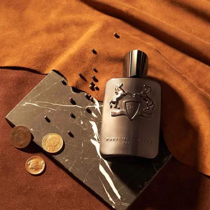 Top 10 chai nước hoa hương gỗ cay nồng, thu hút hiện nay - 11