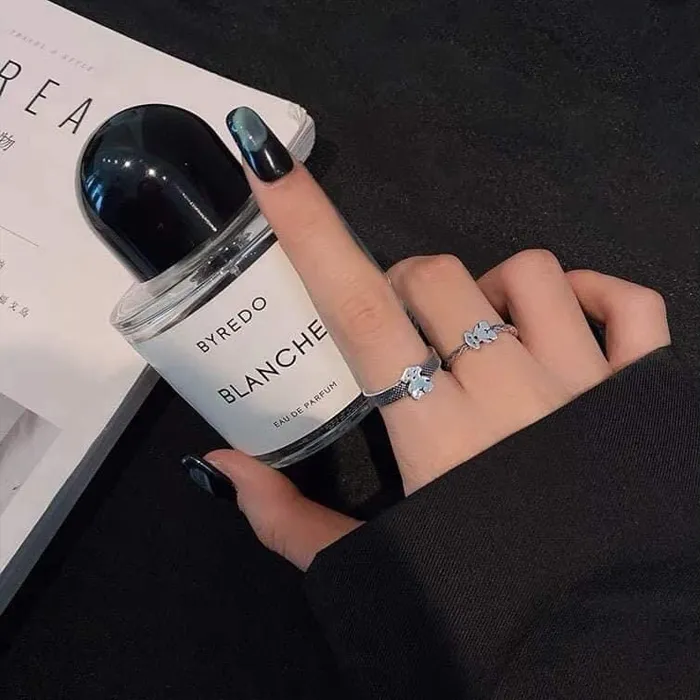 Top 7 nước hoa hương hoa cỏ An-đê-hít độc đáo, thơm lâu