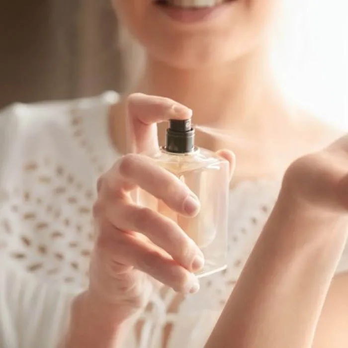 5 cách phân biệt nước hoa MCM thật giả ai cũng nên biết - 2