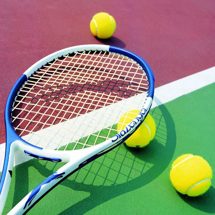 Top 5 vợt tennis cho người mới chơi đáng mua 2025