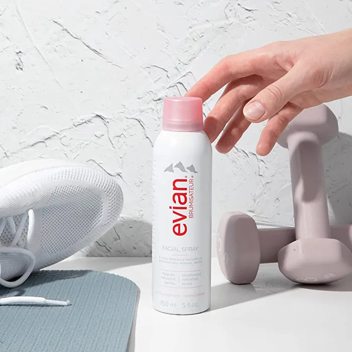 Top 10 xịt khoáng dưỡng ẩm cho bà bầu rất thân thiện với làn da - 14