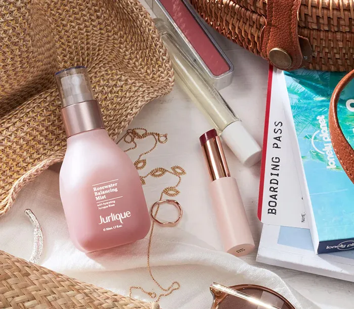 Top 10 xịt khoáng dưỡng ẩm cho bà bầu rất thân thiện với làn da - 16