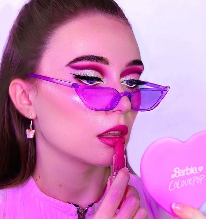 Barbiecore là gì? Những yếu tố để tạo nên phong cách Barbiecore sành điệu