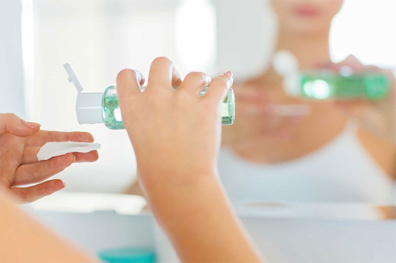 10 thành phần gây mụn trong mỹ phẩm mà chị em nên tránh  - 5