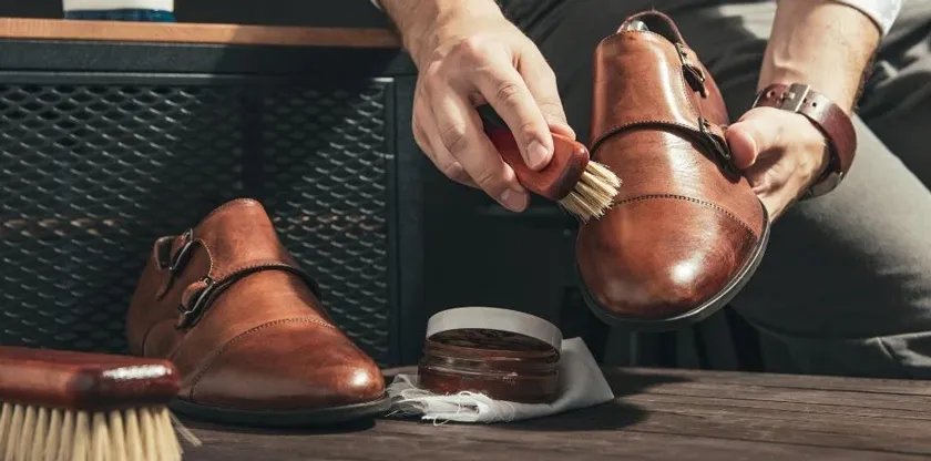 10 cách phân biệt giày da thật và giả rất chuẩn xác