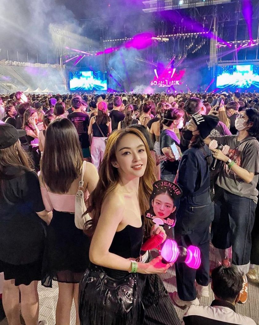 Mặc gì đi xem concert BlackPink? 19 cách phối đồ cực chất để 