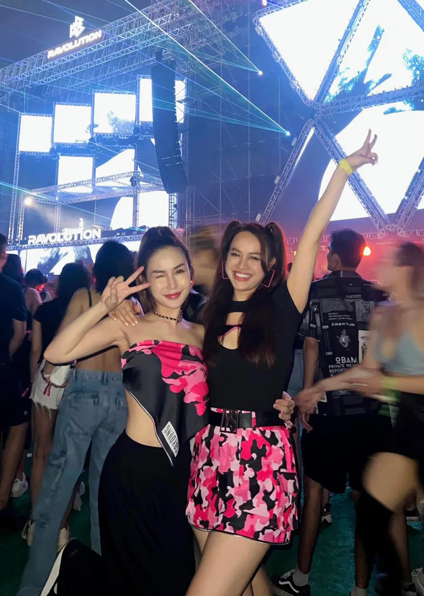 Mặc gì đi xem concert BlackPink? 19 cách phối đồ cực chất để 