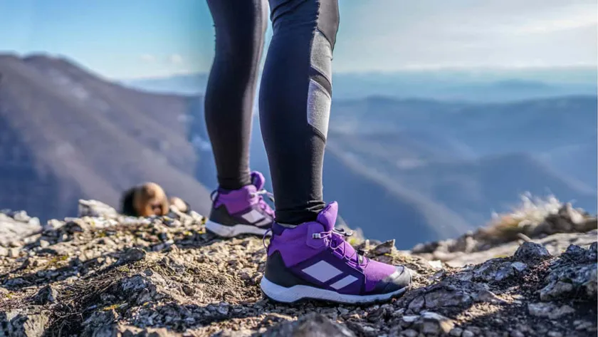 Giày leo núi loại nào tốt? 10 mẫu giày chất lượng tốt cho dân trekking