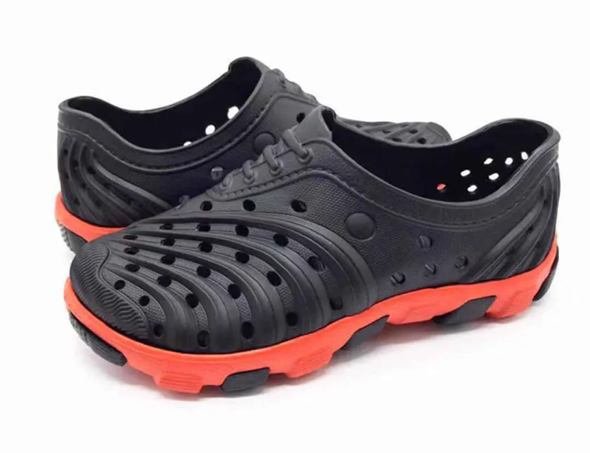 Top 10 hãng giày dép Crocs nổi tiếng hot trend năm 2025