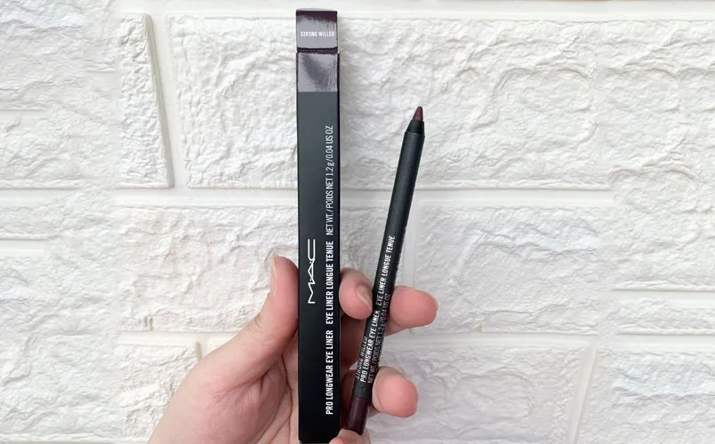 Hướng dẫn cách kẻ eyeliner mắt cáo thu hút mọi ánh nhìn