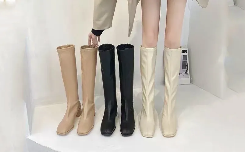 Mách bạn 12 cách mix đồ với boot cao quá gối đẹp chuẩn