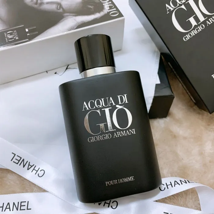 Giorgio Armani Của Nước Nào? Top 5 Chai Nước Hoa GIO Lưu Hương Lâu Nổi Trội