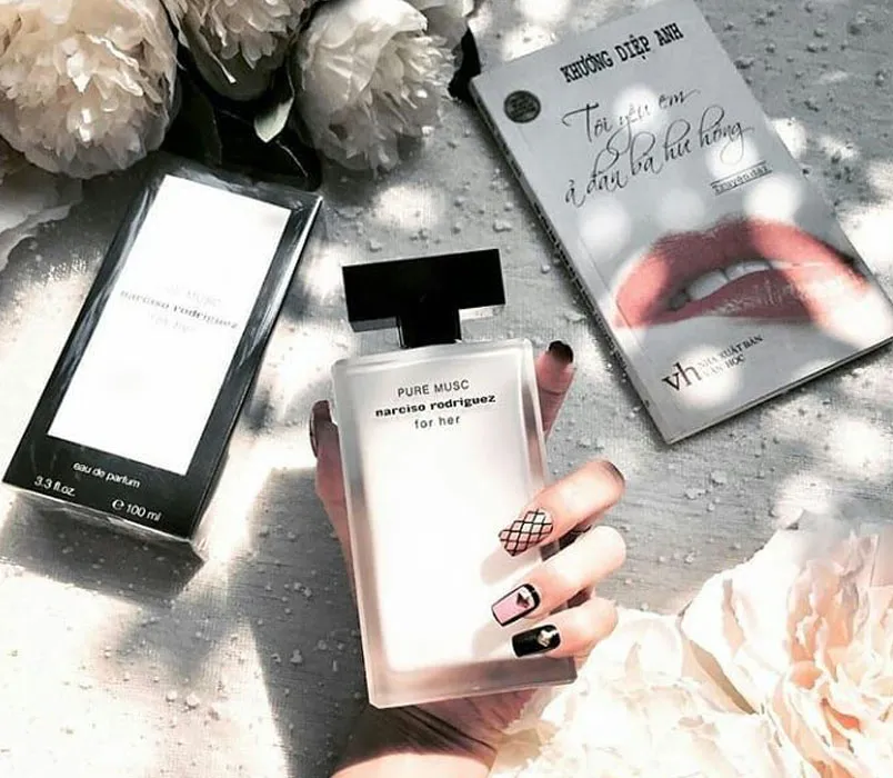 7 chai nước hoa Narciso Rodriguez bán chạy thơm lâu - 9