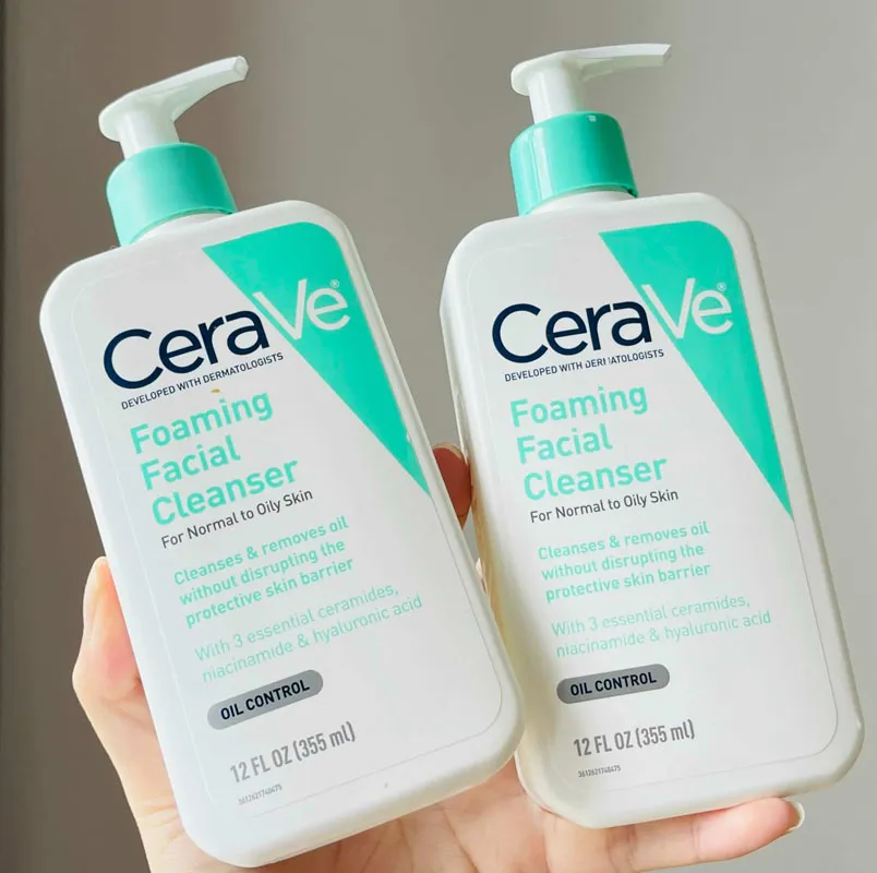 So sánh sữa rửa mặt SVR và Cerave? Loại nào tốt hơn