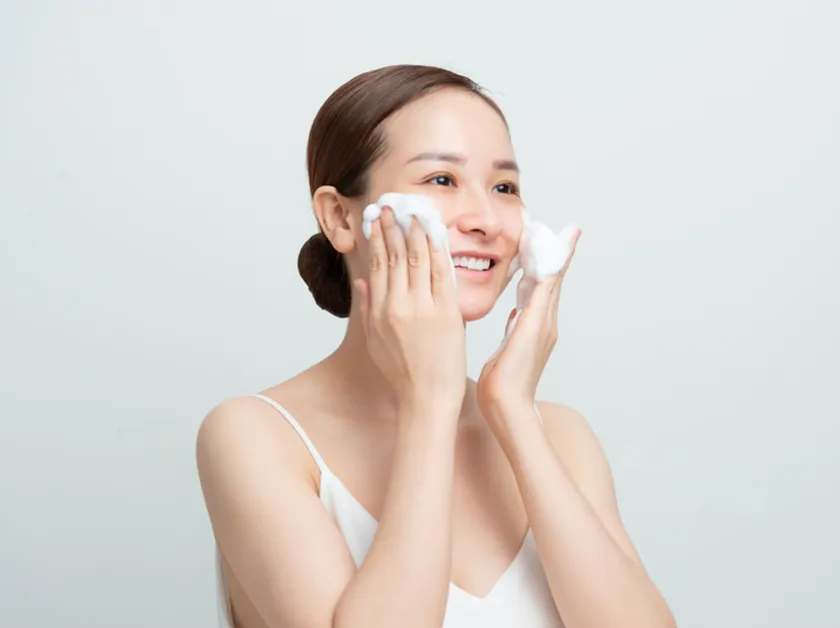 Review 15+ sữa rửa mặt tạo bọt Hàn Quốc phù hợp với mọi làn da