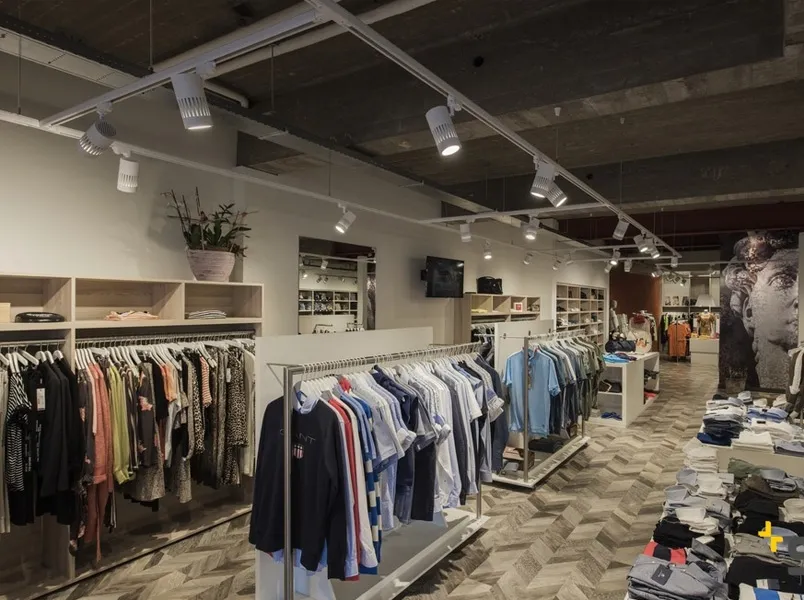 Top 11 shop áo thun nam hàng hiệu nổi tiếng, giá tốt