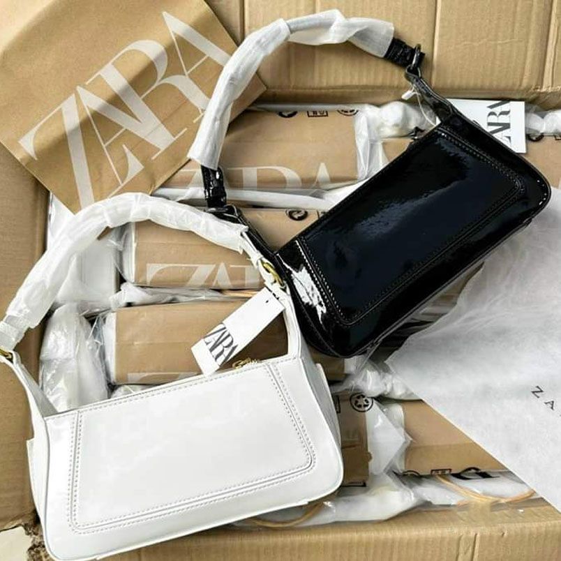Các hãng túi xách hàng hiệu bình dân được rất yêu thích