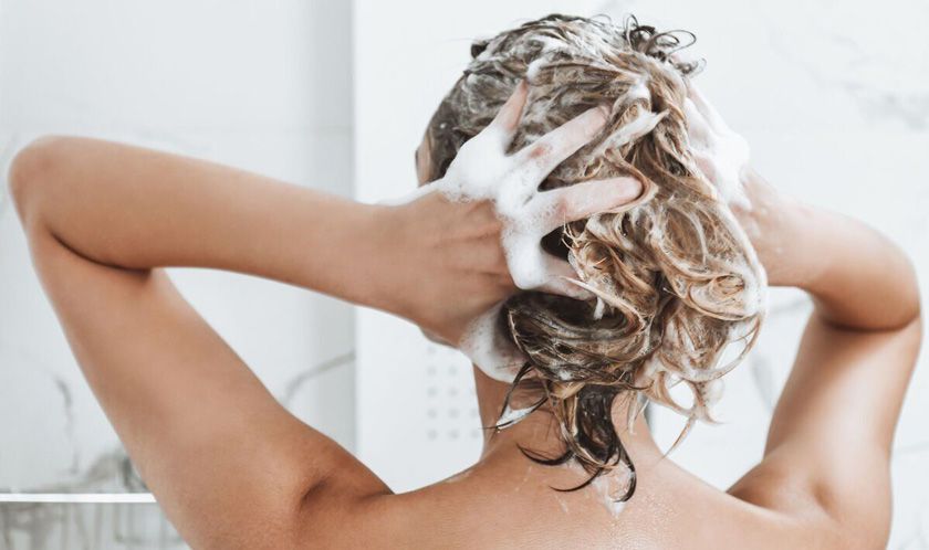 Hướng dẫn cách chọn dầu gội đầu phù hợp với tóc của bạn