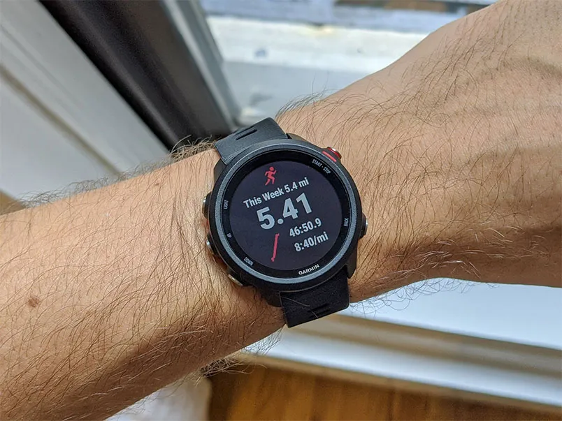 Đánh giá đồng hồ thông minh Garmin Forerunner 55 đa tiện ích