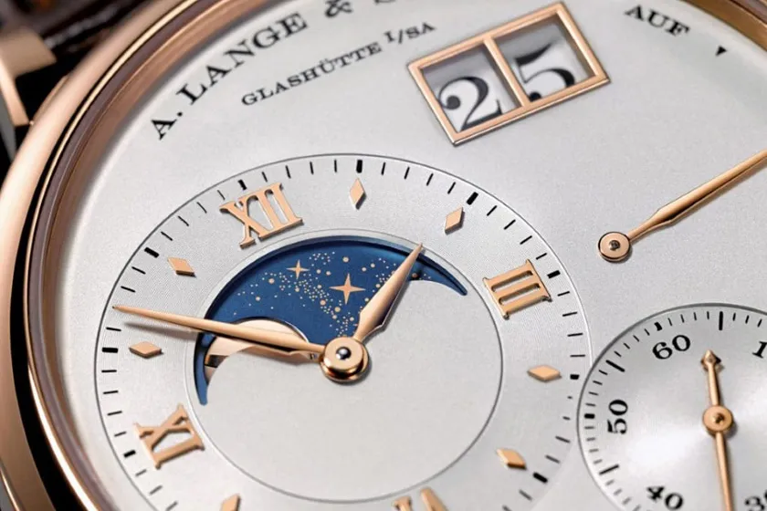 Đồng hồ Moon Phase là gì? Cách cài đặt và sử dụng đồng hồ tuần trăng
