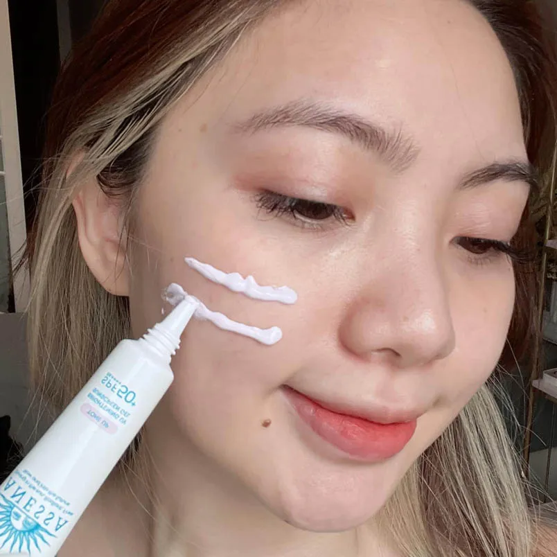 Review 3 kem chống nắng Anessa nâng tone tốt 2025