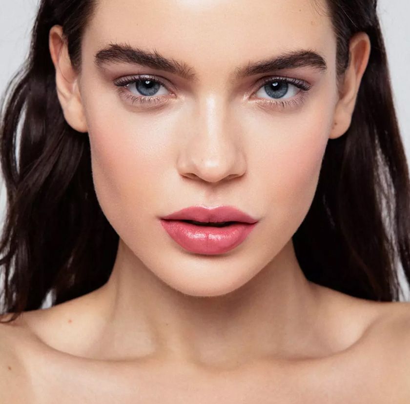 10 màu son vô cùng đẹp để mặc với váy đen cho nàng thêm quyến rũ - 6