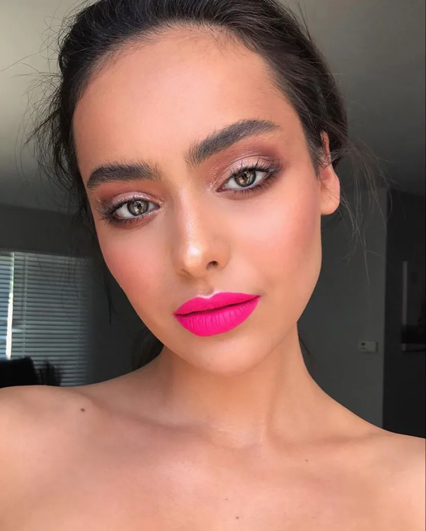 10 màu son vô cùng đẹp để mặc với váy đen cho nàng thêm quyến rũ - 7