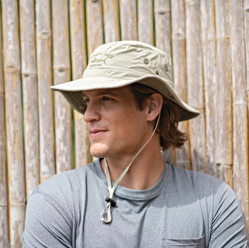Mũ boonie bucket là gì? 10 cách phối đồ 