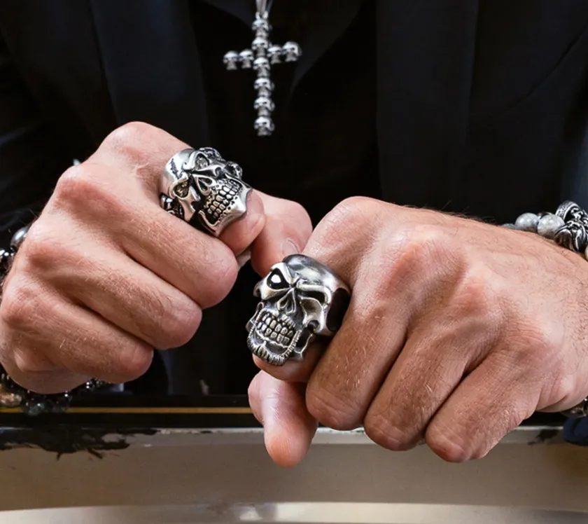 Nhẫn đầu lâu Bomberg: Sự kết hợp độc đáo giữa sức mạnh và quyền lực - 5