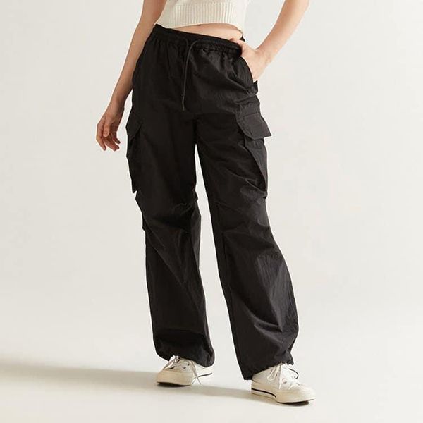 Quần Jogger WHOAU Túi Hộp Màu Đen Size M - Thời trang - Vua Hàng Hiệu