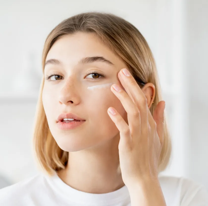 10 loại retinol cho da nhạy cảm được nhiều khách hàng yêu thích theo bác sĩ da liễu