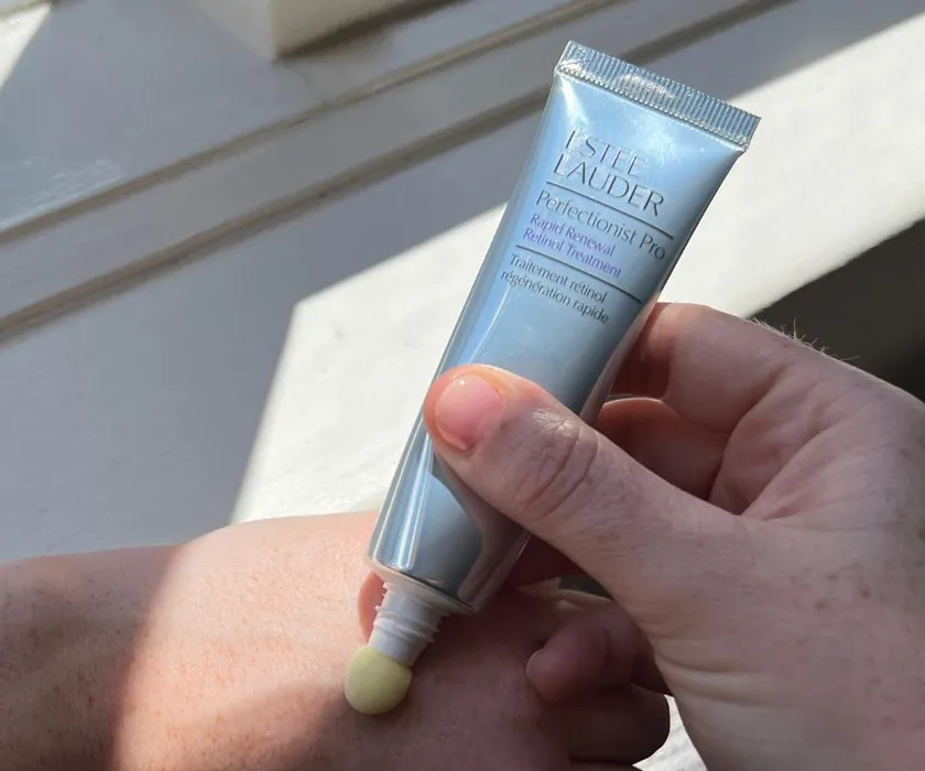 10 loại retinol cho da nhạy cảm được nhiều khách hàng yêu thích theo bác sĩ da liễu