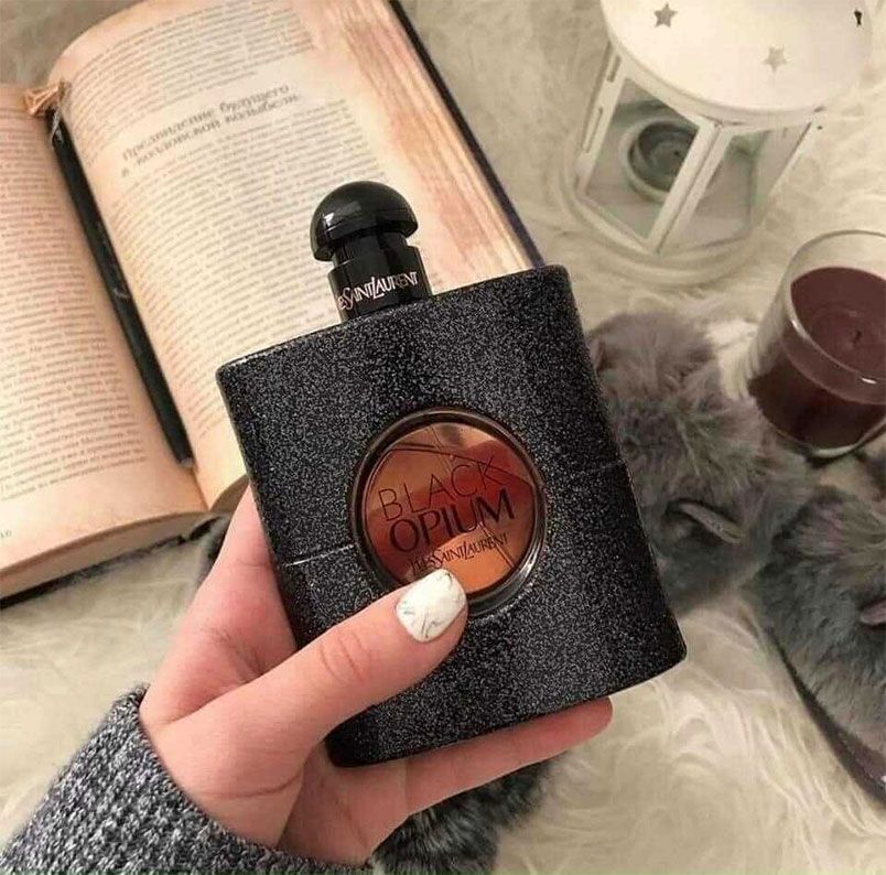Review nước hoa YSL Black Opimun nữ được yêu rất thích