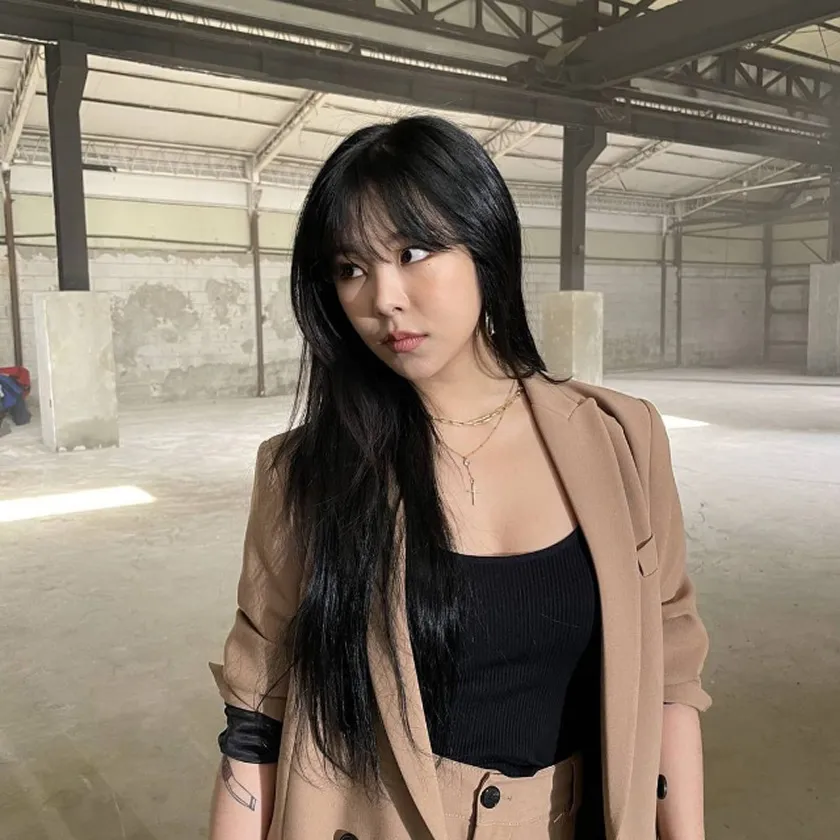 13+ kiểu tóc mullet nữ dài phong cách và rất cuốn hút 2025