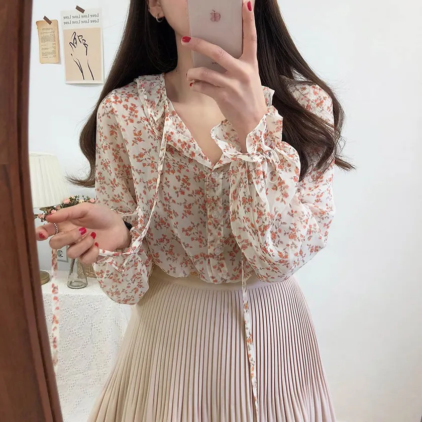 Top 30+ mẫu áo sơ mi nữ công sở thanh lịch và thời trang
