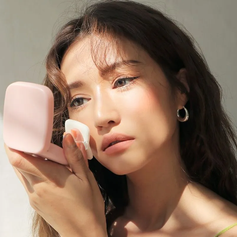 Mách bạn các bước trang điểm cơ bản có kem chống nắng