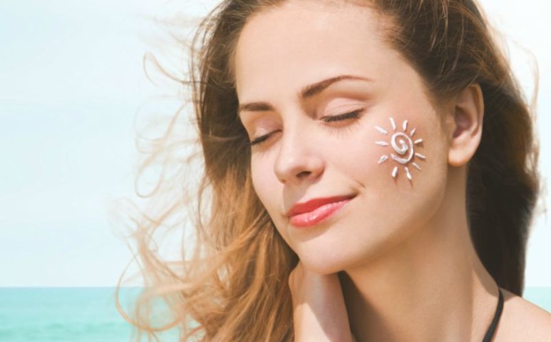 Mách bạn các bước trang điểm cơ bản có kem chống nắng