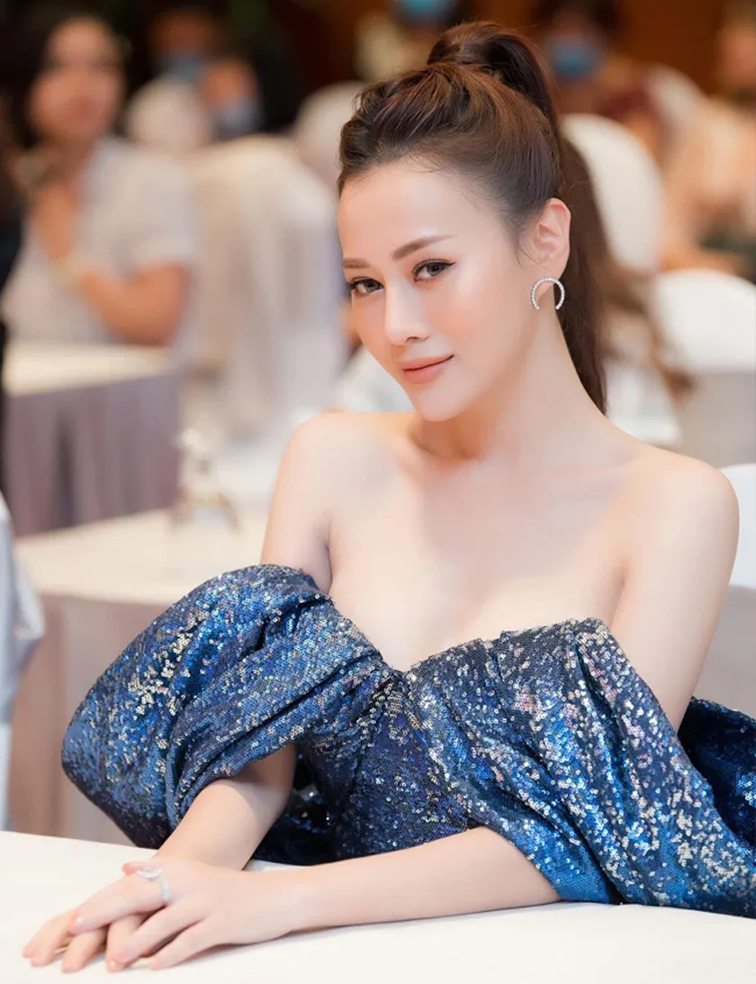 Thử ngay 24 cách buộc tóc đuôi ngựa đẹp cho mọi dịp