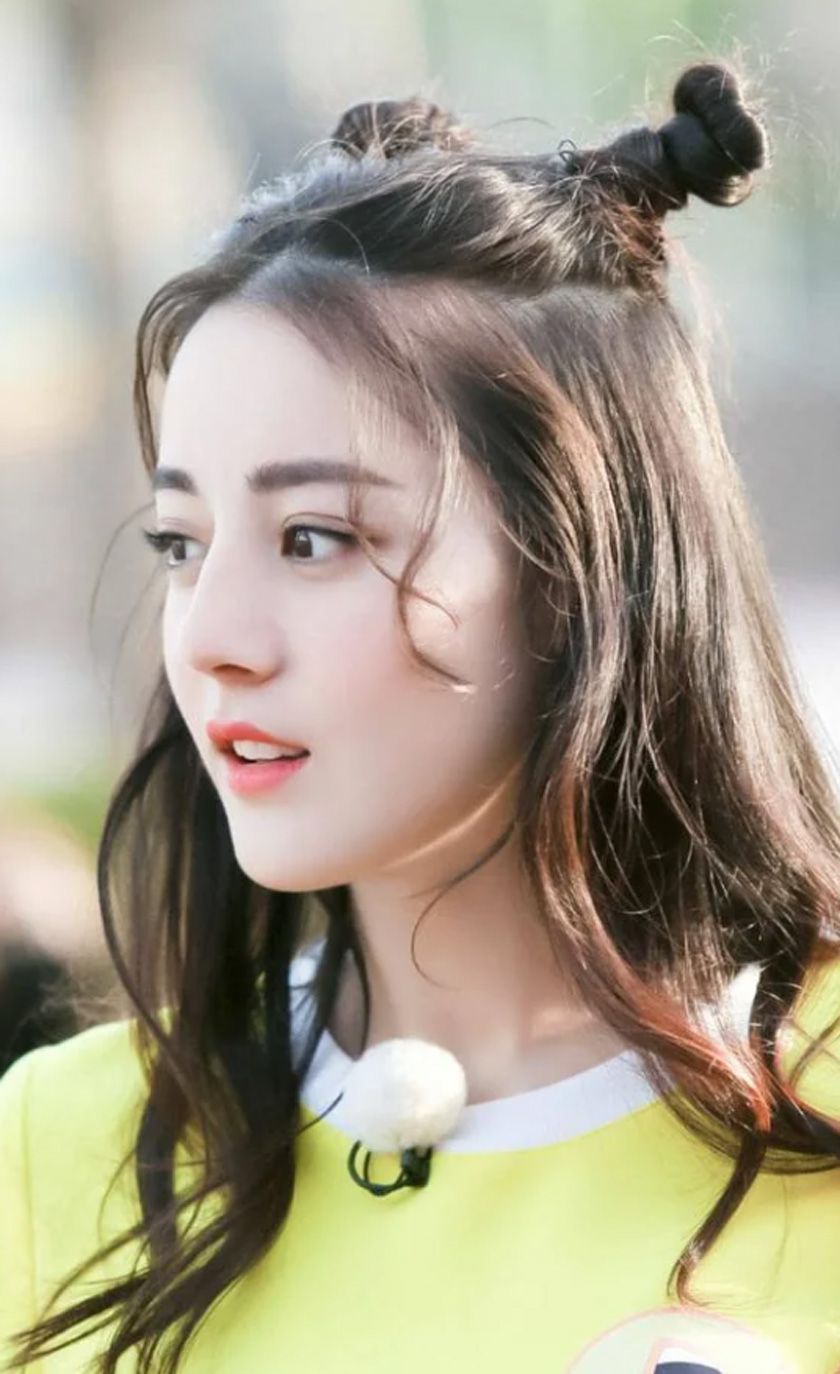Top 27 kiểu tóc buộc nửa đầu trẻ trung và rất dễ thương hiện nay