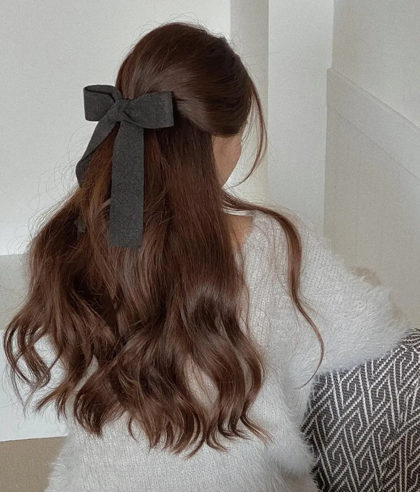 Top 27 kiểu tóc buộc nửa đầu trẻ trung và rất dễ thương hiện nay