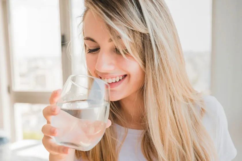 Gợi ý 14 cách làm tóc mái nhanh dài trong 1 tuần tại nhà