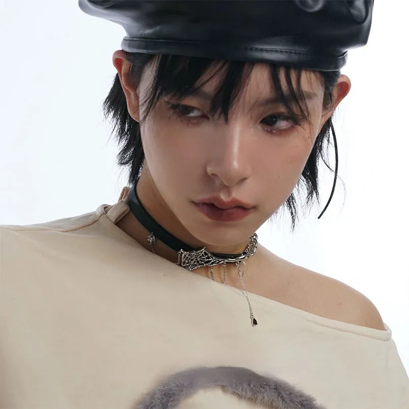 Choker là gì? Những kiểu vòng cổ choker đẹp, rất ấn tượng