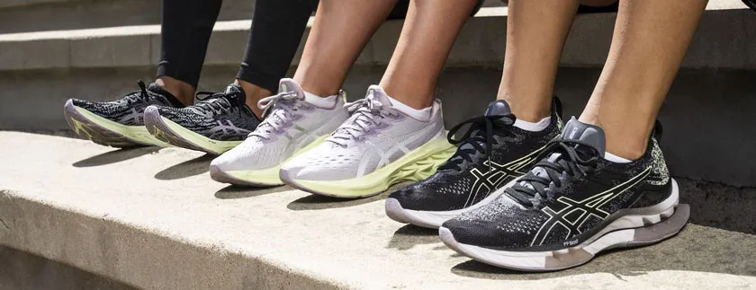 Top 10 mẫu giày chạy bộ Asics được yêu rất thích 2025