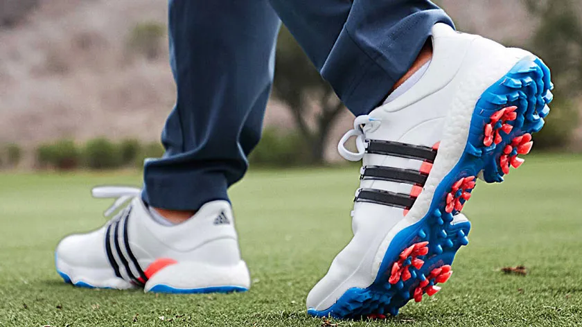 Giày golf Adidas có tốt không? Top 5 đôi giày chơi golf Adidas được nhiều khách hàng yêu thích - 2