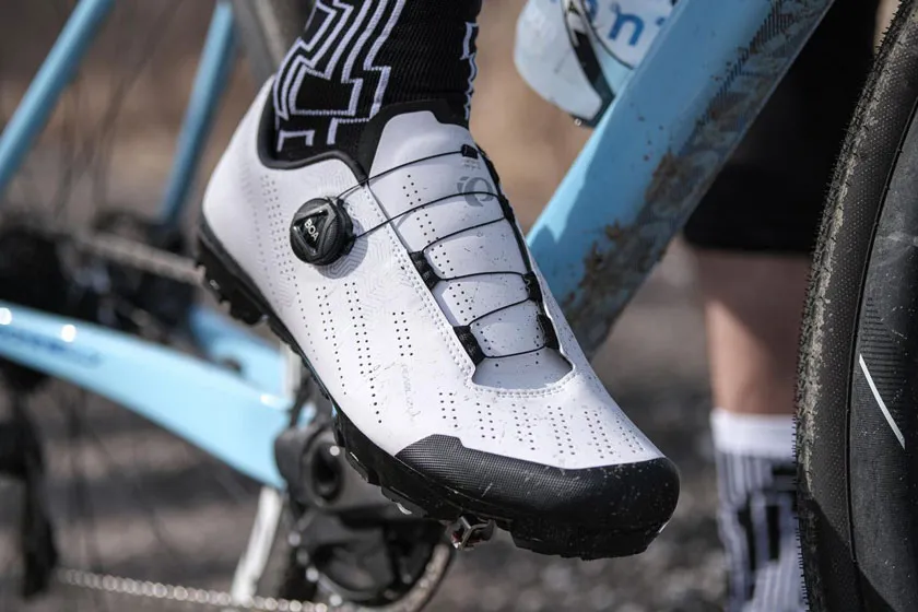 Top 10 thương hiệu giày đi xe đạp chất lượng, bán chạy năm 2025 - 12