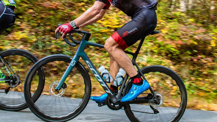 Top 10 thương hiệu giày đi xe đạp chất lượng, bán chạy năm 2025 - 2