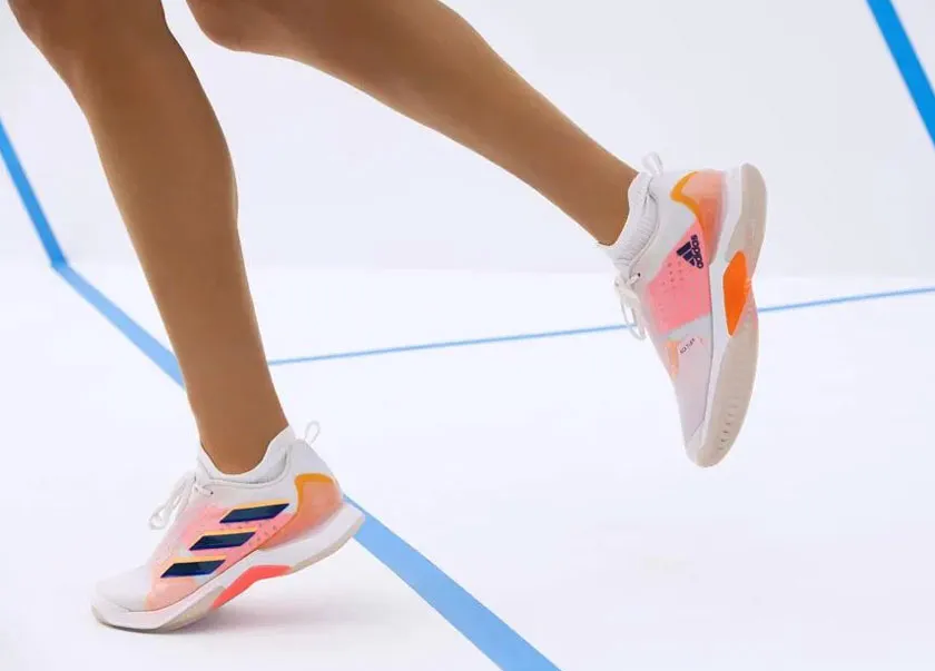 15 đôi giày tennis Adidas chất lượng chất lượng tốt cho mọi tay vợt
